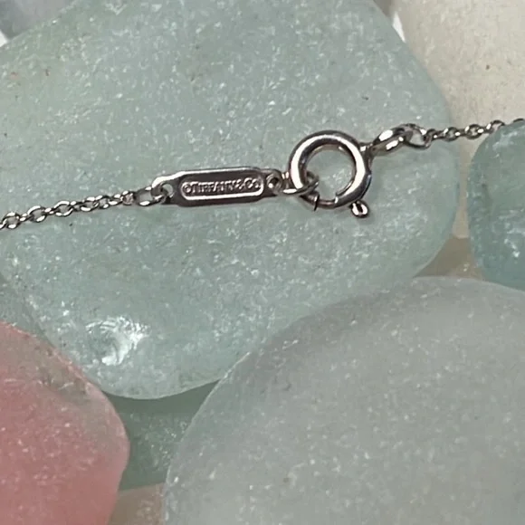 Tiffany & Co. Elsa Peretti Rare Double Heart Necklace - Picture 6 of 6